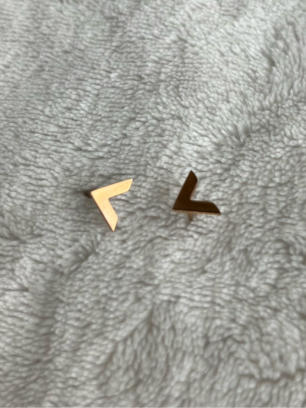 ZAG Bijoux Rose Gold Chevron V Stud Earrings - Stainless Steel